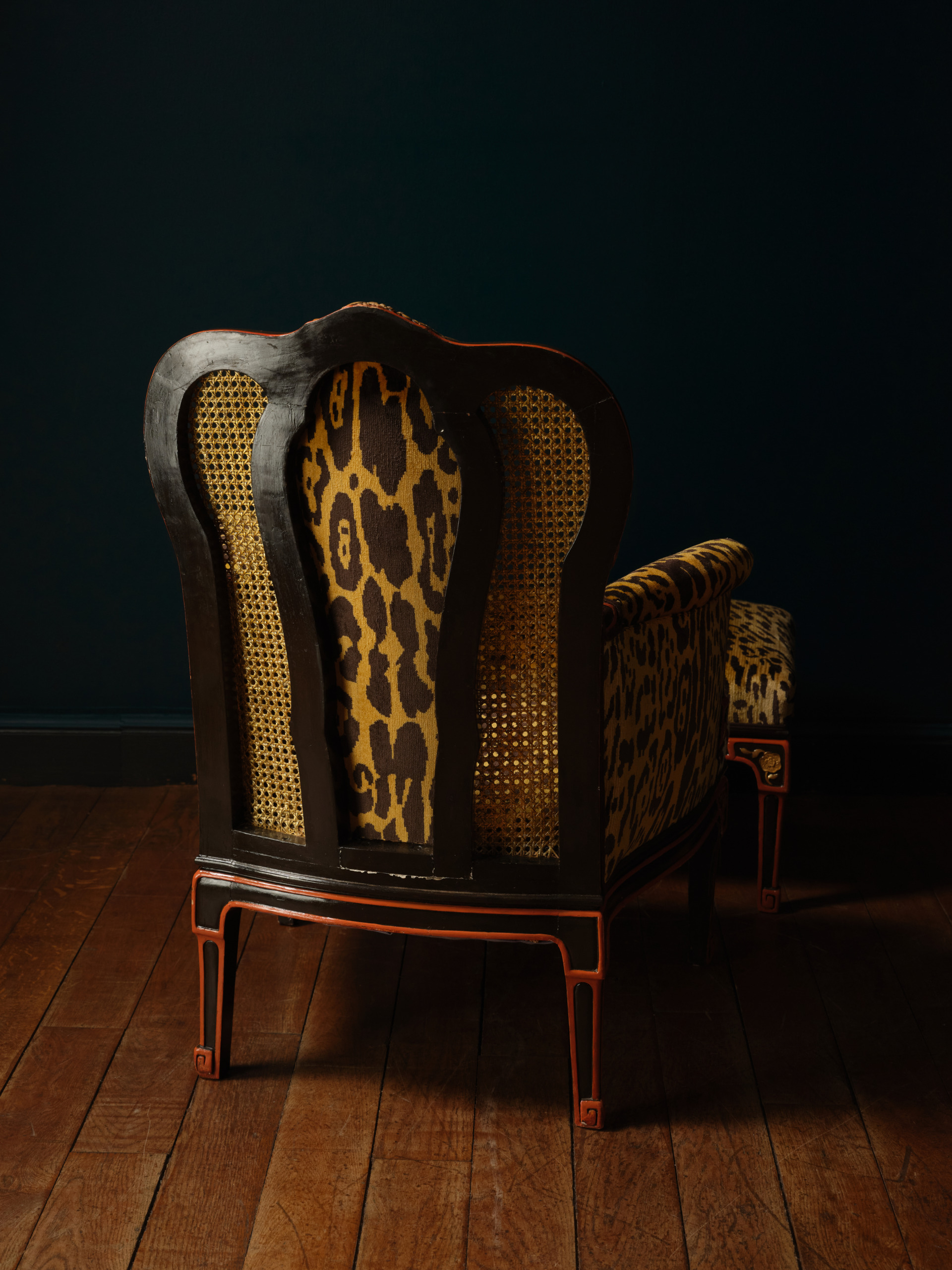 An Italian Brown and Orange Lacquered and Parcel-Gilt ‘Chinoiserie’ Bergère and Stool, ca. 1900